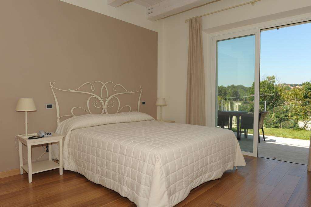 Hotel Giardino Suites And Spa - Numana Δωμάτιο φωτογραφία