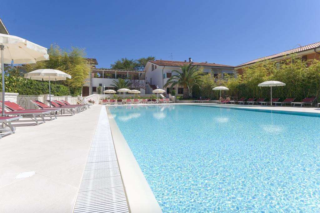 Hotel Giardino Suites And Spa - Numana Ανέσεις φωτογραφία