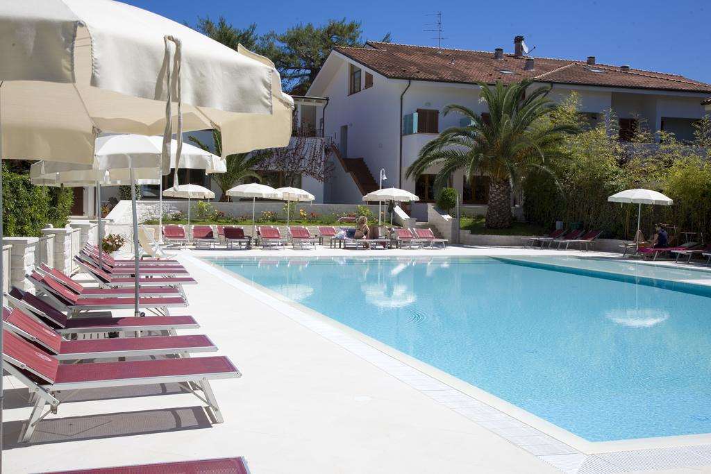 Hotel Giardino Suites And Spa - Numana Ανέσεις φωτογραφία