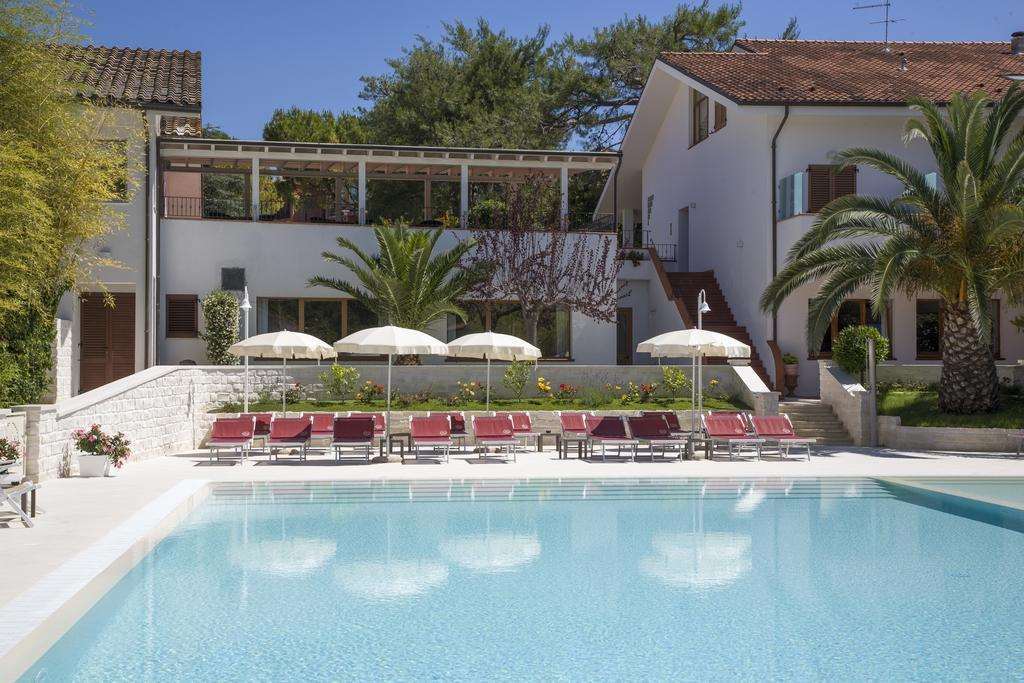 Hotel Giardino Suites And Spa - Numana Ανέσεις φωτογραφία